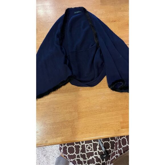 JOCELYN BLUE ANGORA RABBIT FUR TRIM SWEATER SHAWL CAPE  SCARF W/ SLEEVES SIZE M - Picture 2 of 15